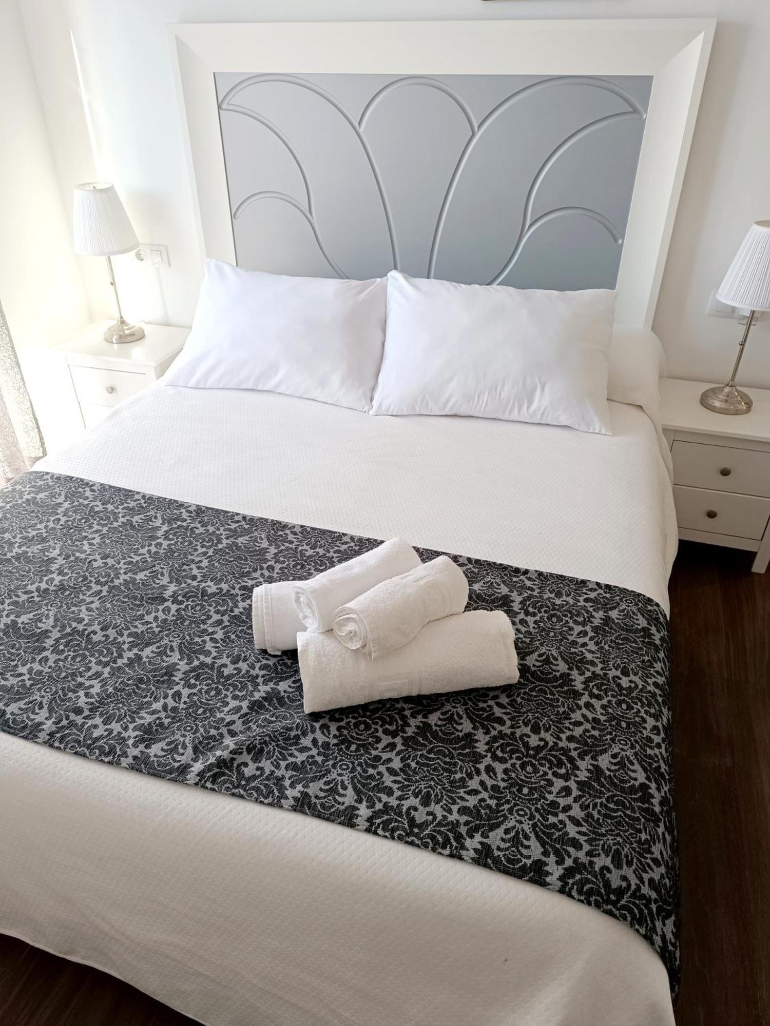 סביליה Hostal Casa Blanca מראה חיצוני תמונה