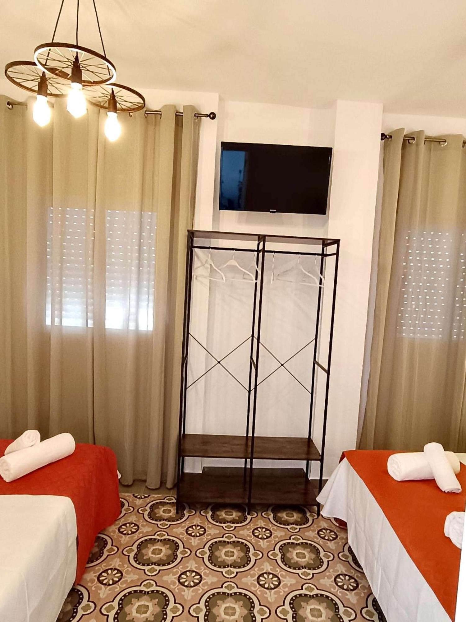 סביליה Hostal Casa Blanca מראה חיצוני תמונה