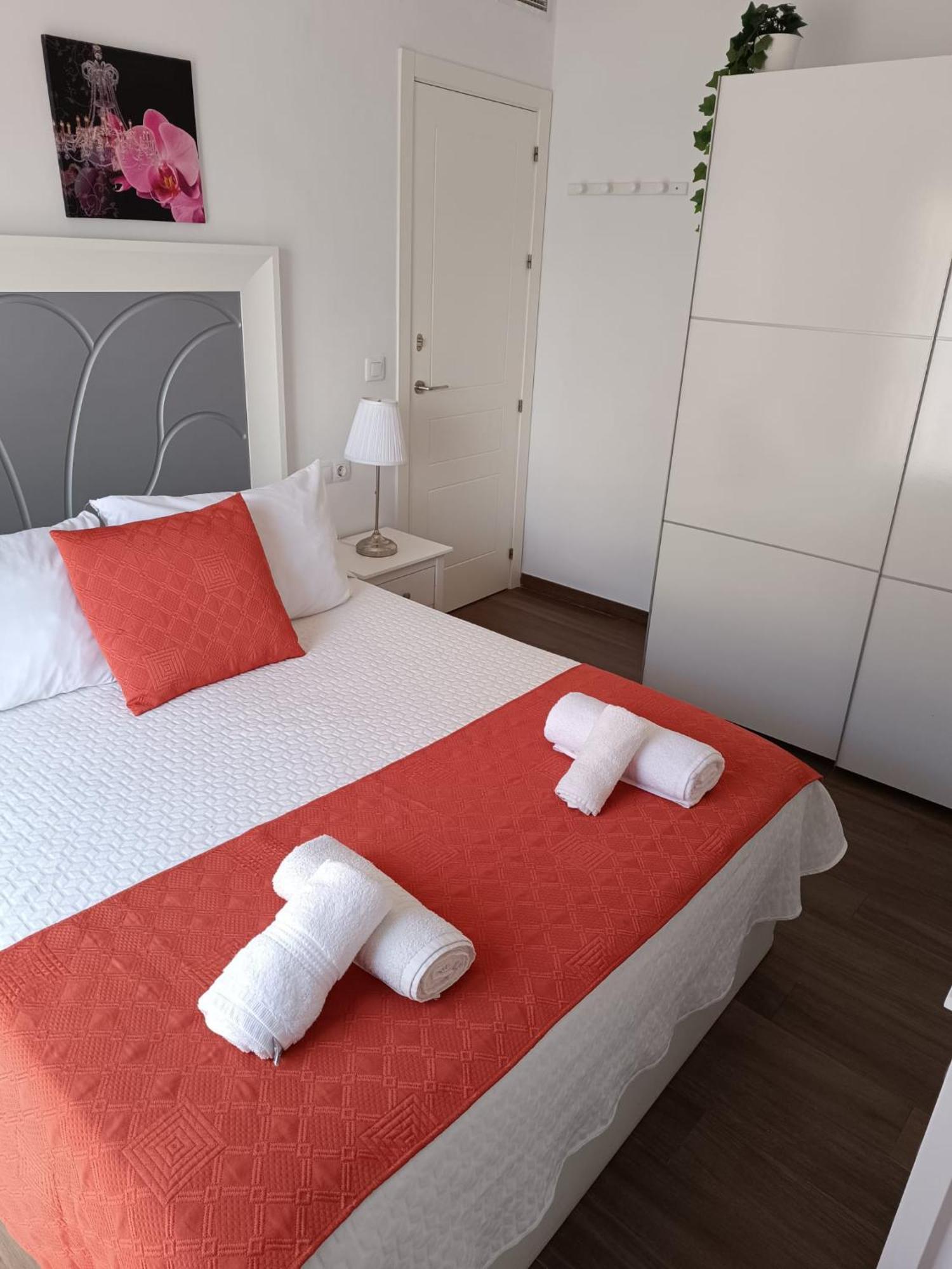 סביליה Hostal Casa Blanca מראה חיצוני תמונה
