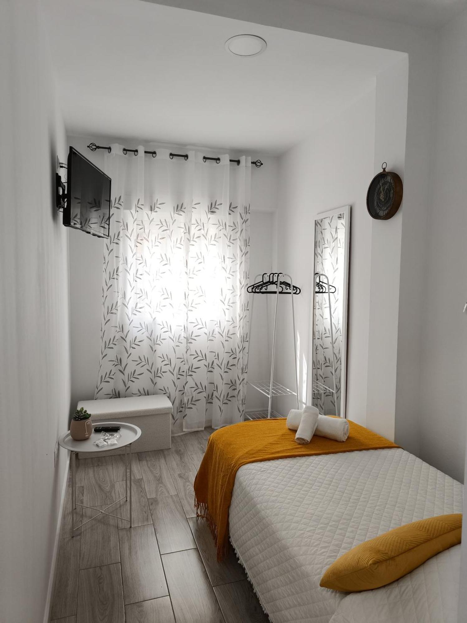 סביליה Hostal Casa Blanca מראה חיצוני תמונה